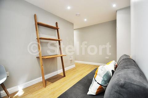 House share to rent - Kentish Town Road, NW1