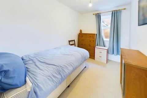 2 bedroom flat for sale, Massingberd Way, Tooting Bec