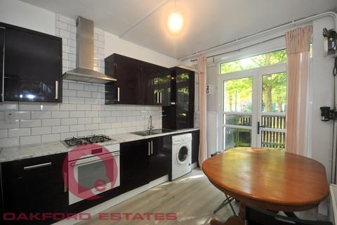 3 bedroom flat to rent, Brecknock Road, Tufnell Park, London N19