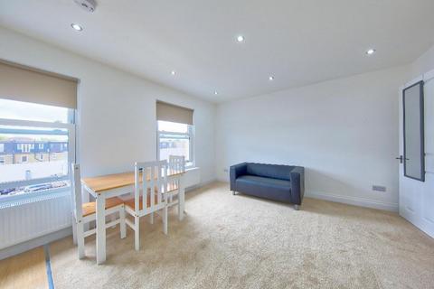 2 bedroom flat to rent, Kingston Road, South Wimbledon, London, SW19 1JW