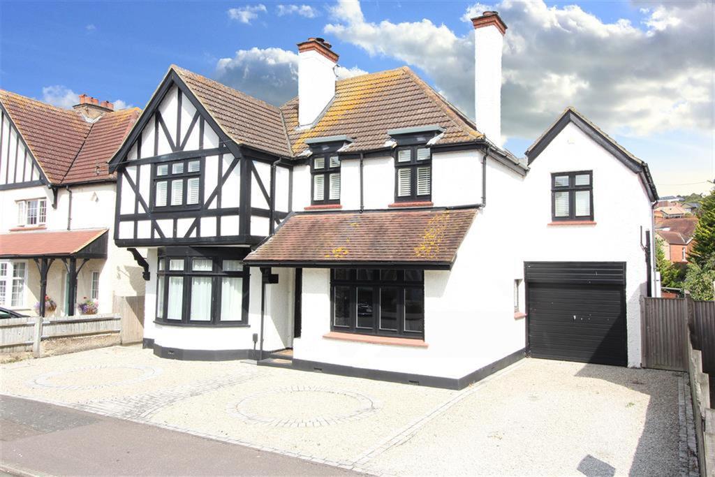 Earlsfield Road, Hythe, CT21 5PE 4 bed detached house £775,000