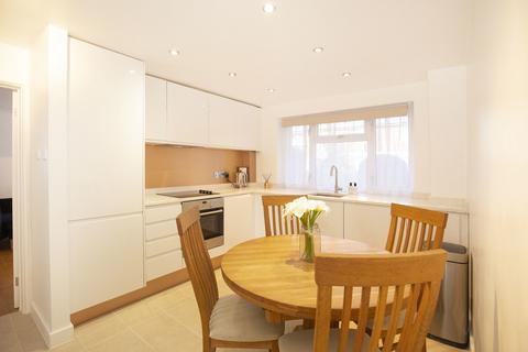 2 bedroom apartment for sale, Anglesea Road, Kingston Upon Thames KT1