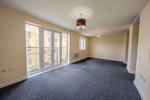 2 bedroom apartment to rent, Hill View Drive, West Thamesmead, London SE28
