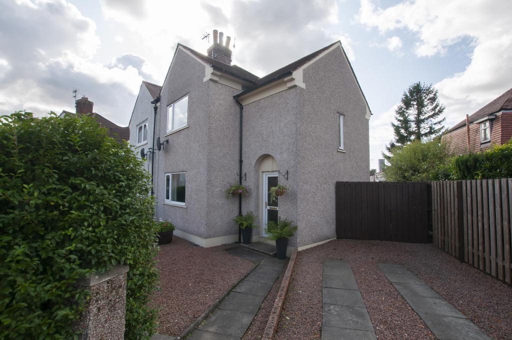 21 Moss Road, Tillicoultry, Clackmannanshire FK13 6NS, UK 2 bed semi