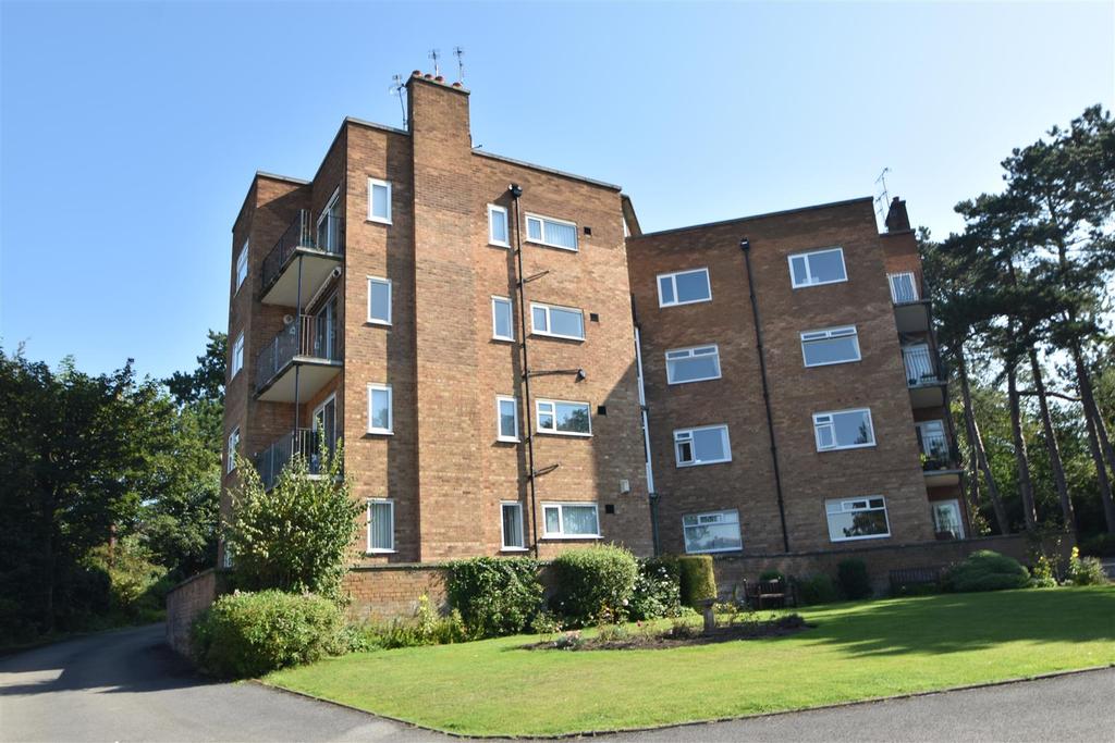 Telegraph Road, Heswall 2 bed apartment £189,950
