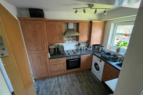 2 bedroom flat to rent, Bridgend, Stewarton