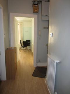 1 bedroom flat to rent, Claremont Street, First floor left, AB10