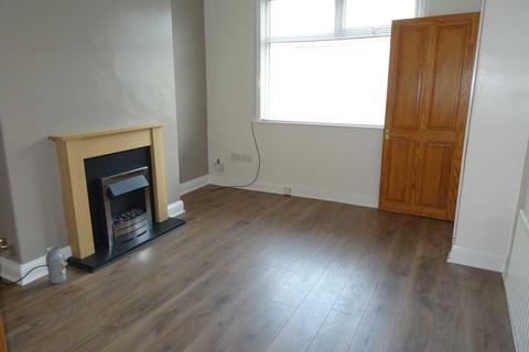 2 bedroom terraced house to rent, Leamington Parade, Hartlepool