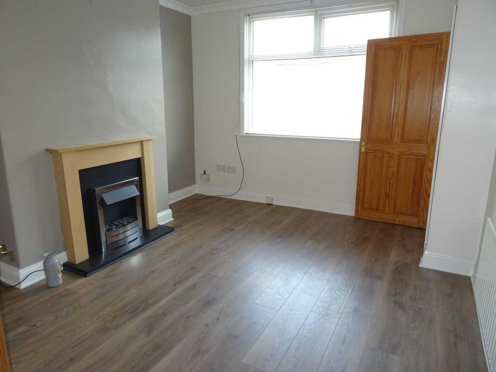 Leamington Parade, Hartlepool 2 bed terraced house £475 pcm (£110 pw)