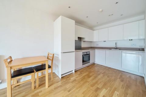 1 bedroom apartment to rent, Crossways,  Slough,  SL1