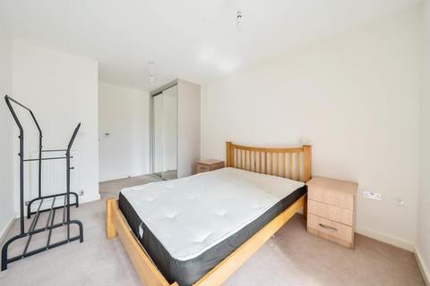 1 bedroom apartment to rent, Crossways,  Slough,  SL1