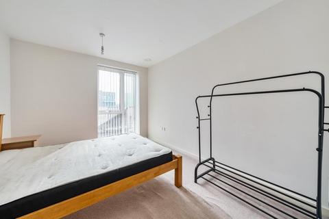 1 bedroom apartment to rent, Crossways,  Slough,  SL1