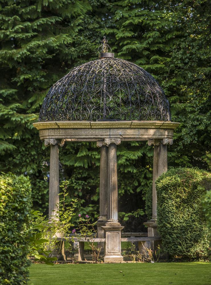 Garden Feature