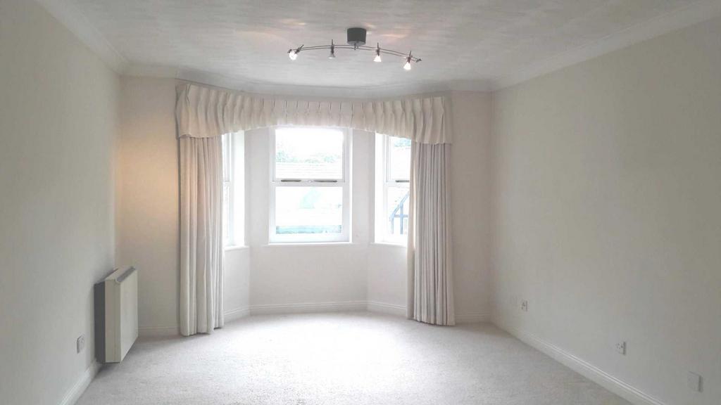 Apartment in Leeds, West Yorkshire - View 2