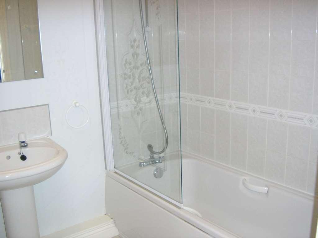 Apartment in Leeds, West Yorkshire - More