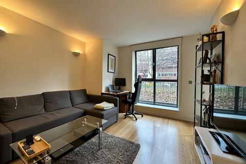 1 bedroom apartment to rent, St William's Court, 1 Gifford Street, Kings Cross, Islington, London, N1