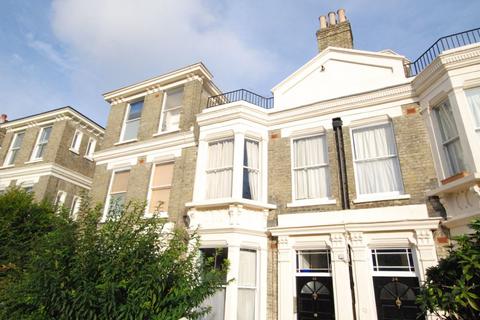 2 bedroom flat to rent, Manor Road, Stoke Newington