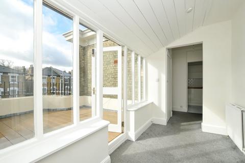 2 bedroom flat to rent, Manor Road, Stoke Newington