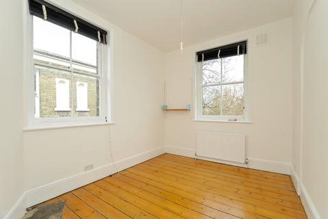 2 bedroom flat to rent, Manor Road, Stoke Newington