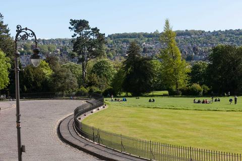 1 bedroom apartment to rent, The Royal Crescent