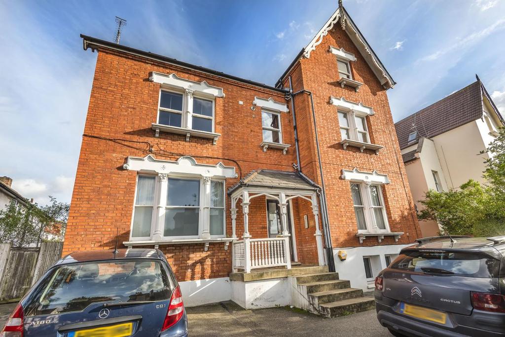Valley Road, Streatham 2 bed flat £450,000