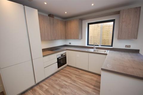 3 bedroom apartment to rent, Woodside Grange Road, Woodside Park, N12