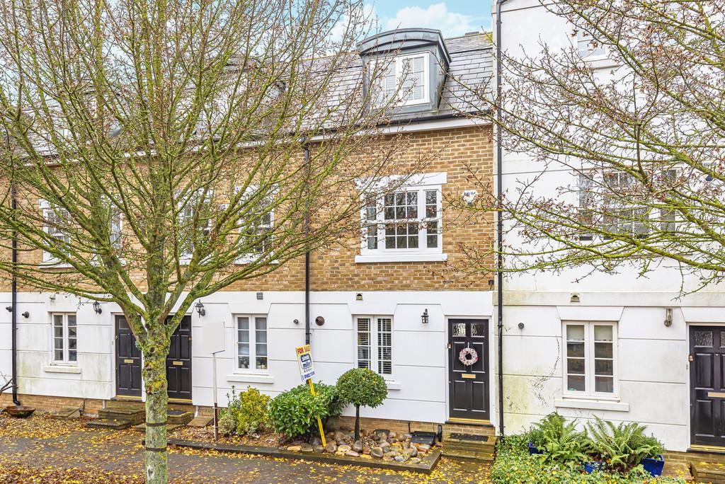 Fennel Close, Maidstone 4 bed townhouse £325,000