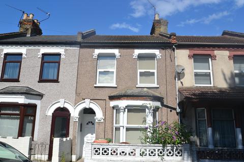1 bedroom in a flat share to rent, Khartoum Road Flat 4, Plaistow