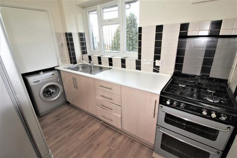 3 bedroom flat for sale, The Broadway, Southall