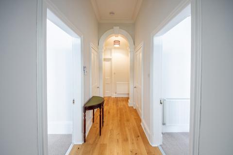3 bedroom flat to rent, Lauriston Gardens, Meadows, Edinburgh, EH3