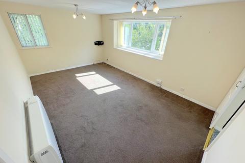 2 bedroom apartment to rent, Whitefield, Manchester M45