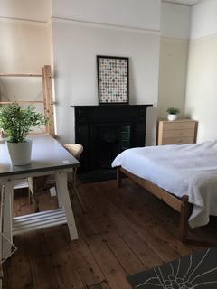 5 bedroom terraced house to rent, Plymouth PL4