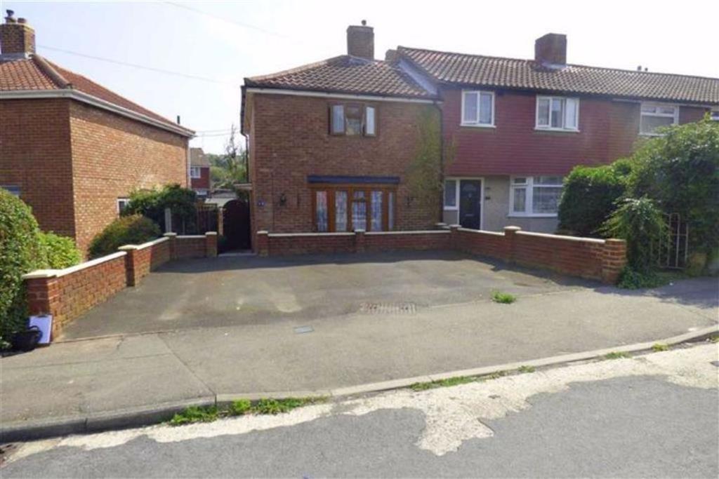 Marley Way, Rochester 3 bed end of terrace house £255,000