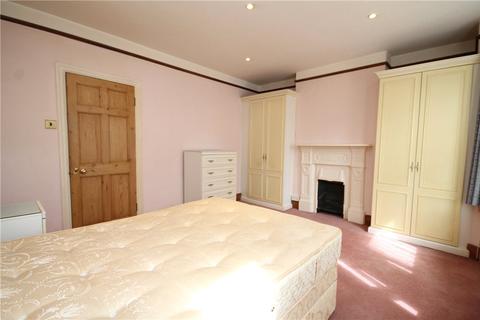 3 bedroom terraced house to rent - Aslett Street, London, SW18