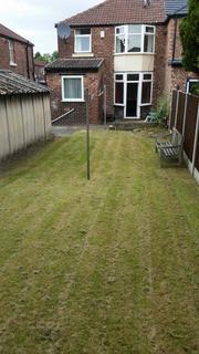3 bedroom semi-detached house to rent, Delaine Road, Withington
