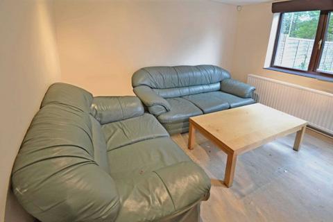 4 bedroom terraced house to rent, Paradise Square, Central Oxford *Student Property 2025*