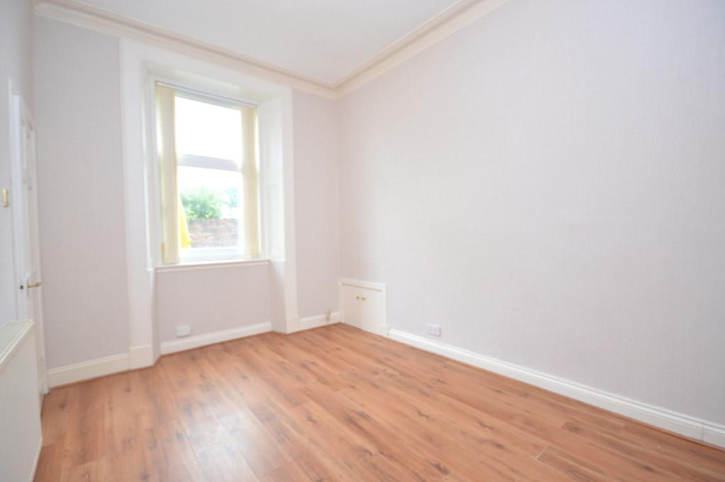 Wilson Street, Alexandria G83 0EE 1 bed ground floor flat £54,895