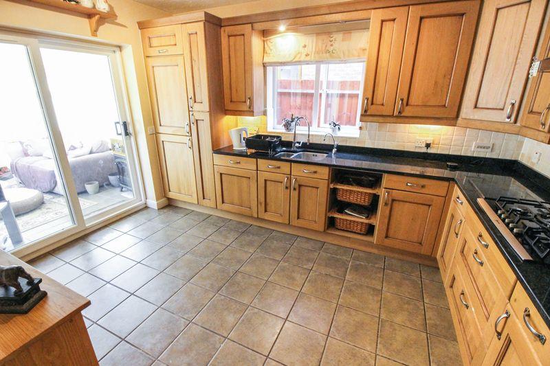 Chestnut Walk, St Edwards Park, Cheddleton, Staffordshire, ST13 4 bed