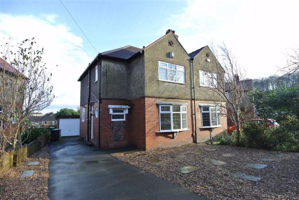 Benomley Drive, Almondbury, Huddersfield, HD5 3 bed semidetached house