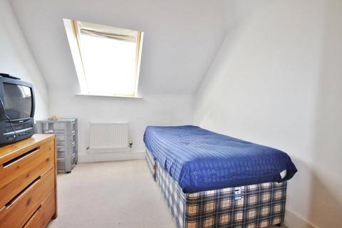 2 bedroom apartment for sale - Vicarage Road, Egham, Surrey, TW20
