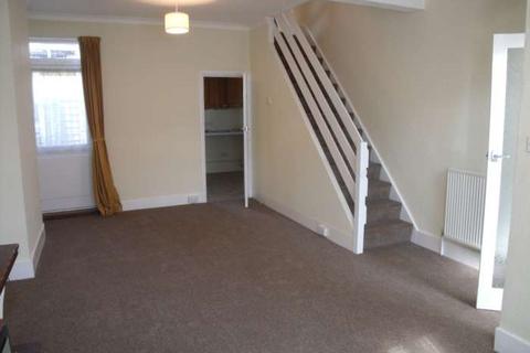 2 bedroom terraced house to rent, Winchcombe Road, Eastbourne