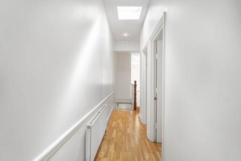 3 bedroom flat to rent, Trinity Rise, Tulse Hill