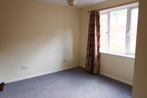 1 bedroom flat to rent, Kinnerton Court, Exwick, Exeter EX4
