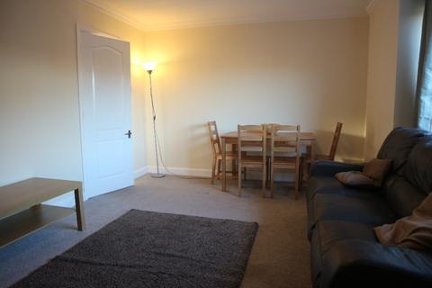 2 bedroom flat to rent, Allanfield, Central, Edinburgh, EH7