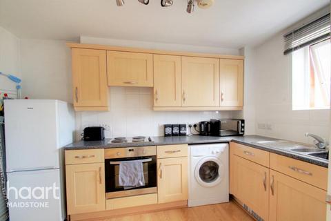 2 bedroom flat to rent, Coral Park, Maidstone