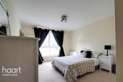 2 bedroom flat to rent, Coral Park, Maidstone