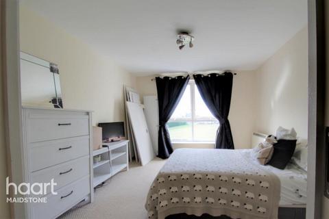 2 bedroom flat to rent, Coral Park, Maidstone