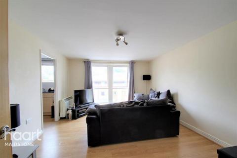 2 bedroom flat to rent, Coral Park, Maidstone