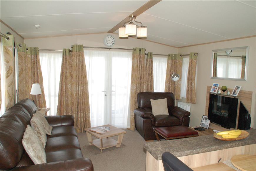 Reach Road, St. MargaretsAtCliffe, Dover, Kent 2 bed park home £35,000