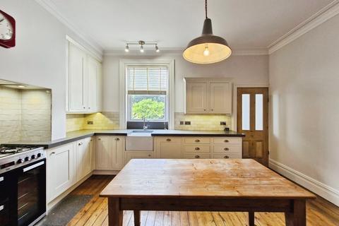 undefined, De Lacy Mount, Leeds LS5